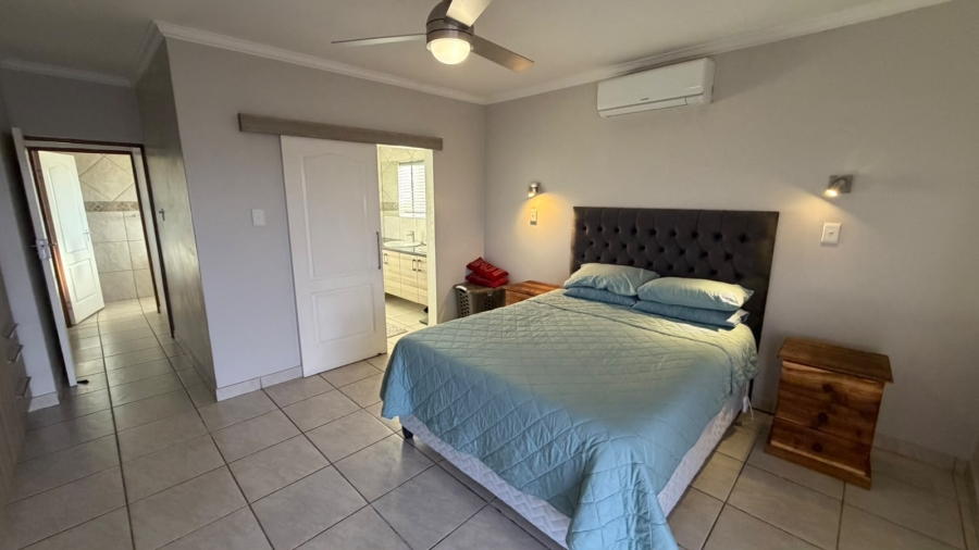 4 Bedroom Property for Sale in Hartenbos Heuwels Western Cape